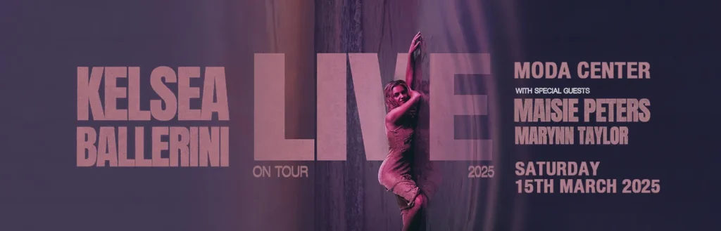 Kelsea Ballerini at Moda Center at the Rose Quarter